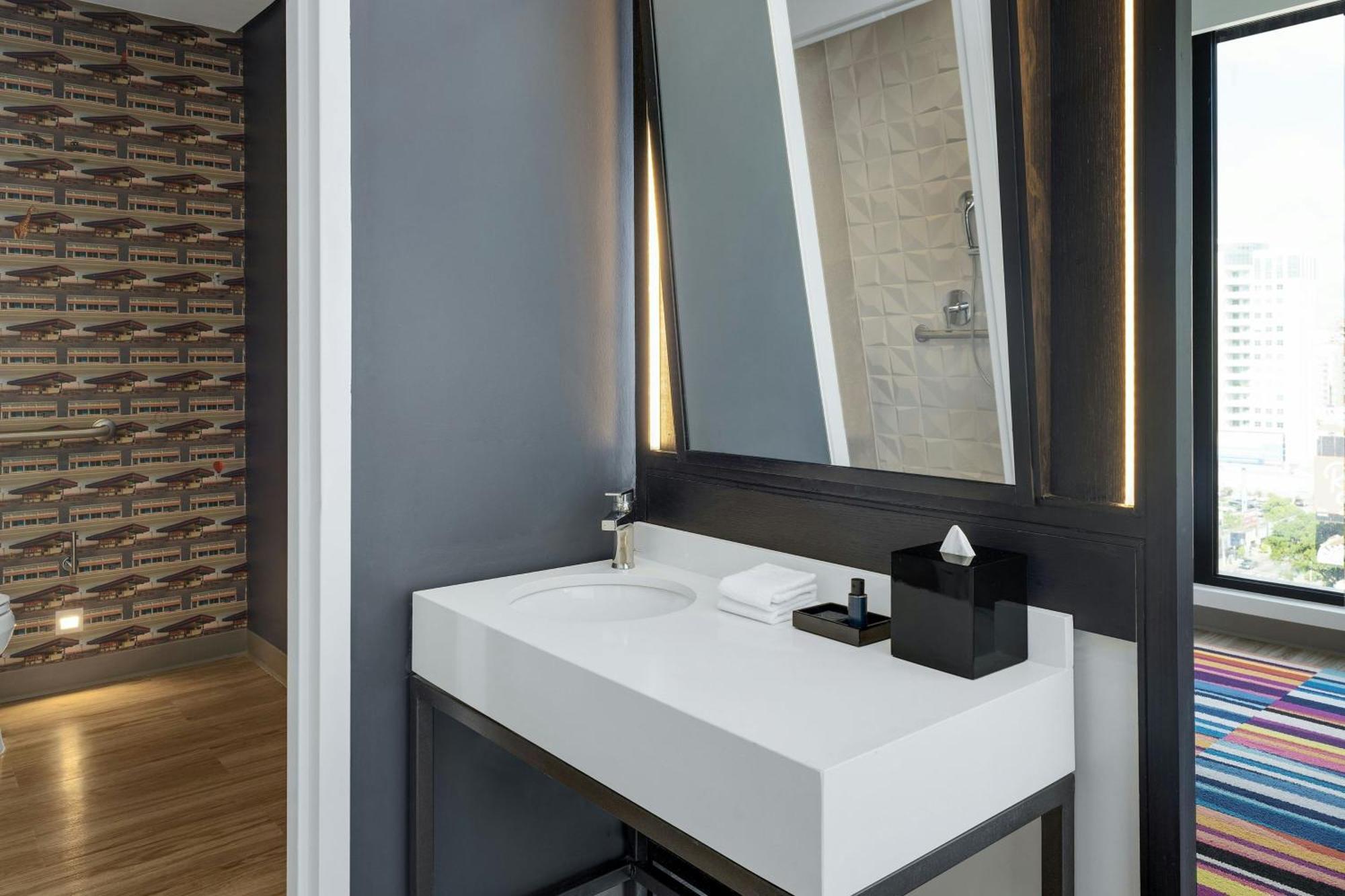 Отель Aloft Santo Domingo Piantini Экстерьер фото