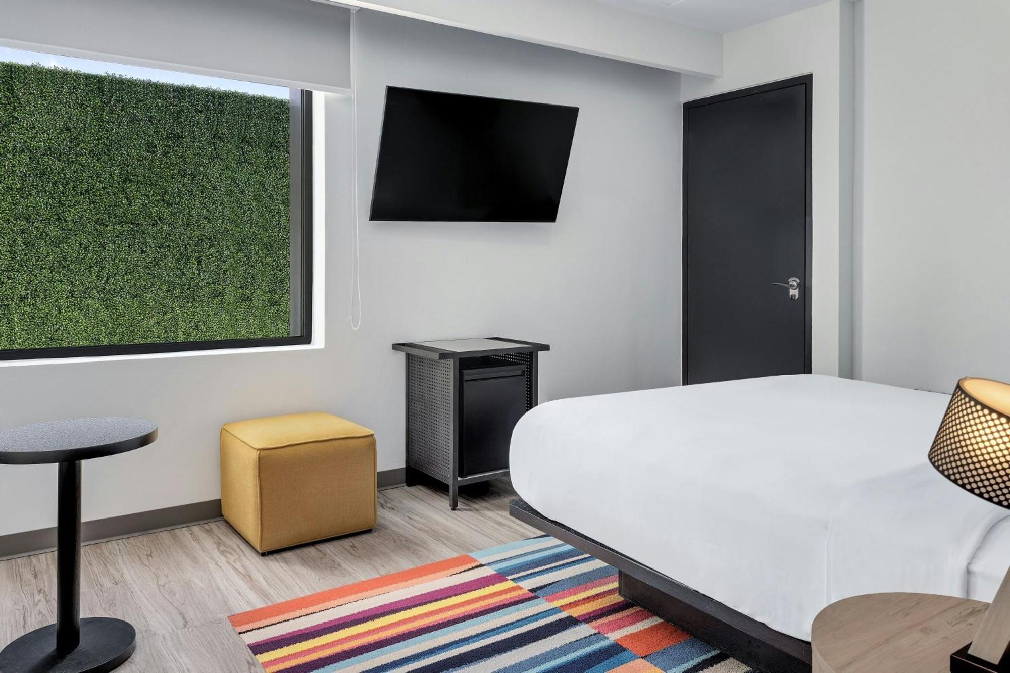 Отель Aloft Santo Domingo Piantini Экстерьер фото